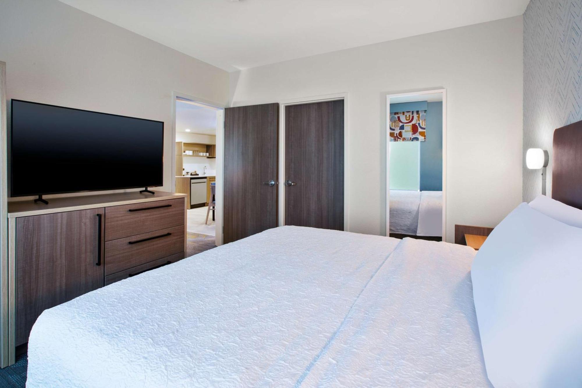 Home2 Suites By Hilton Grand Rapids Northeast 外观 照片